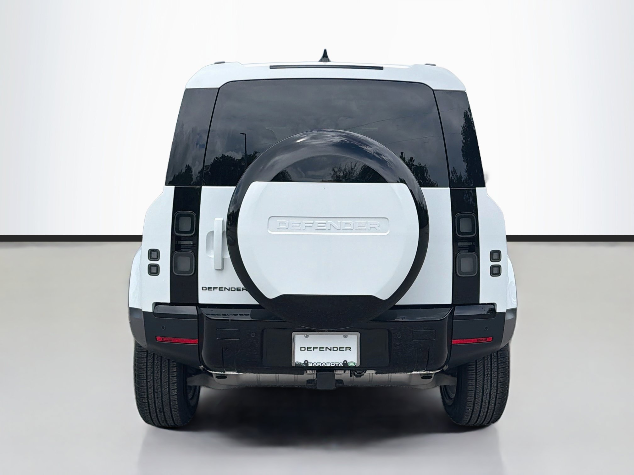 New 2026 Land Rover Defender 110 S AWD/4WD image 4