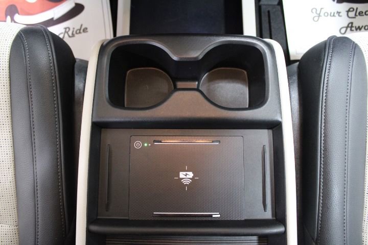 Used 2025 Honda Odyssey Elite image 34