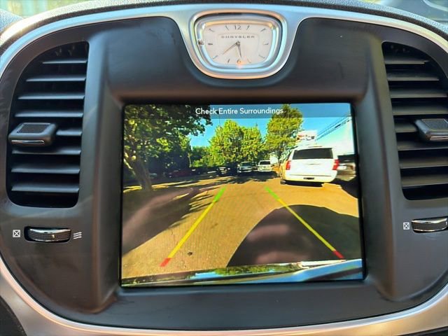 Used 2019 Chrysler 300 Limited RWD image 15