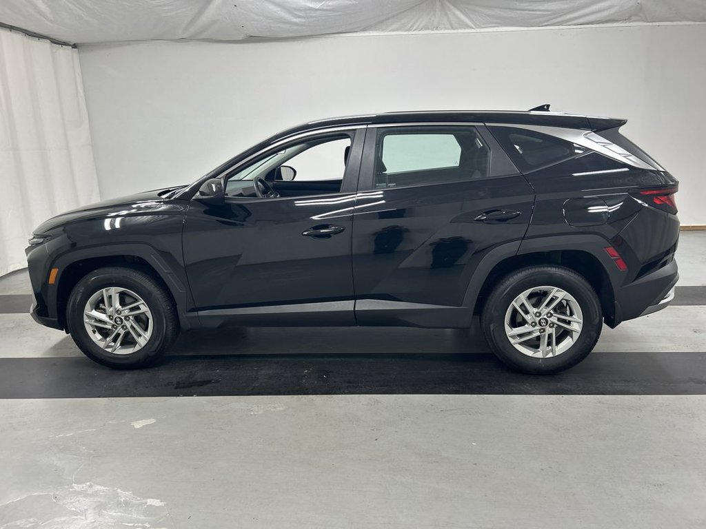Used 2025 Hyundai Tucson SE AWD/4WD image 6