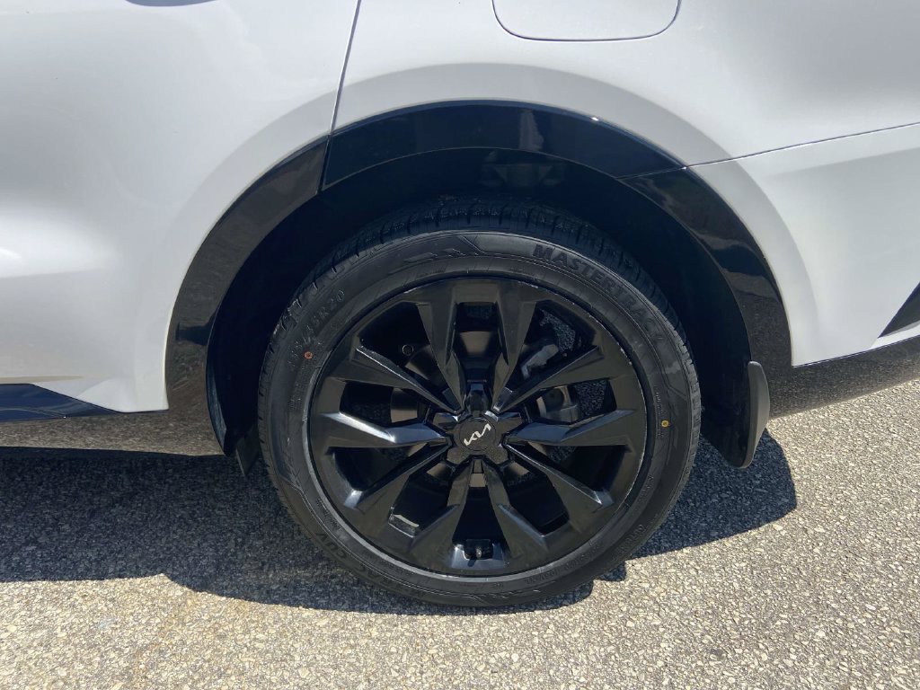 Used 2023 Kia Sorento SX FWD image 9