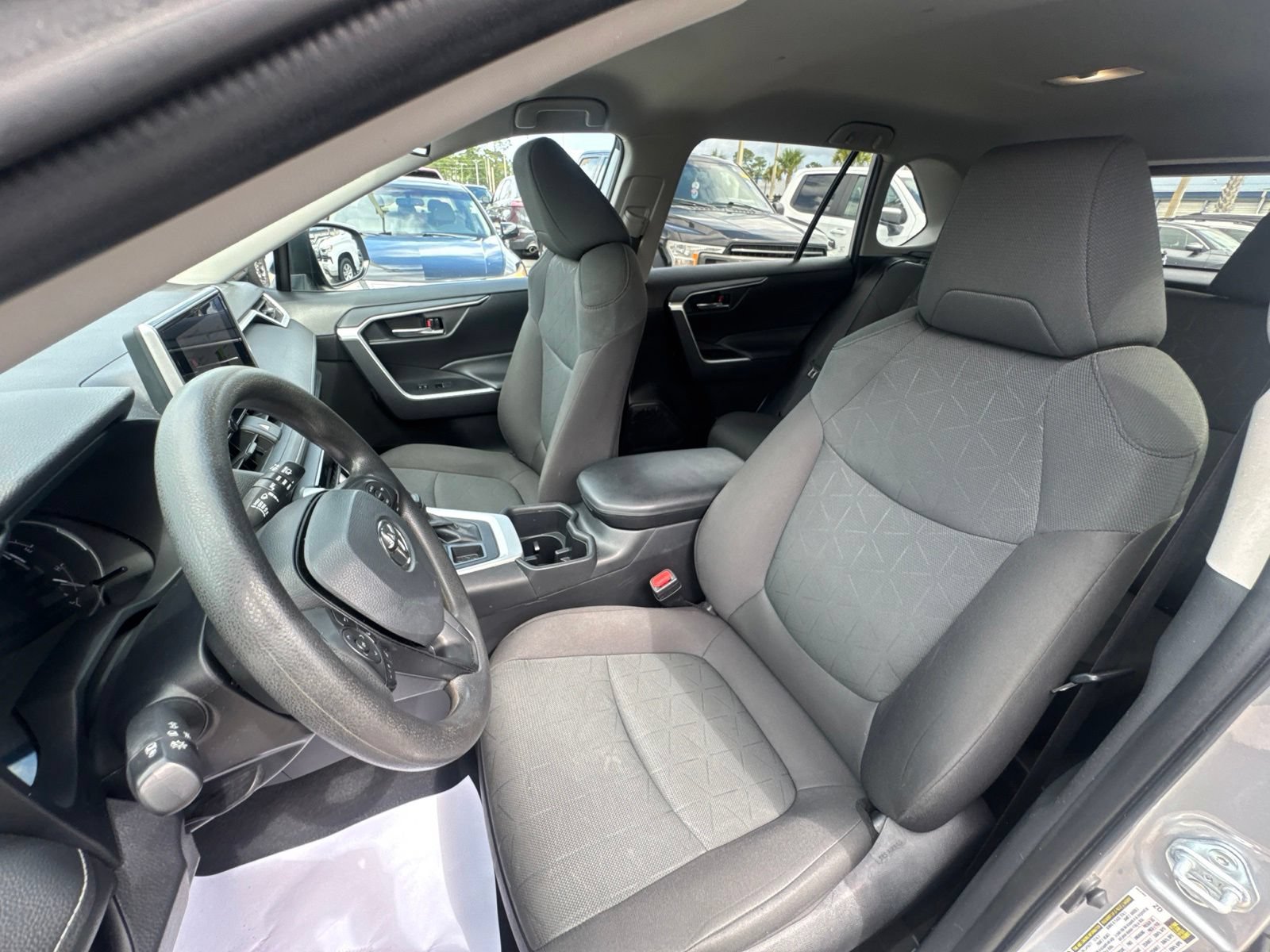 Used 2024 Toyota RAV4 XLE AWD/4WD image 15