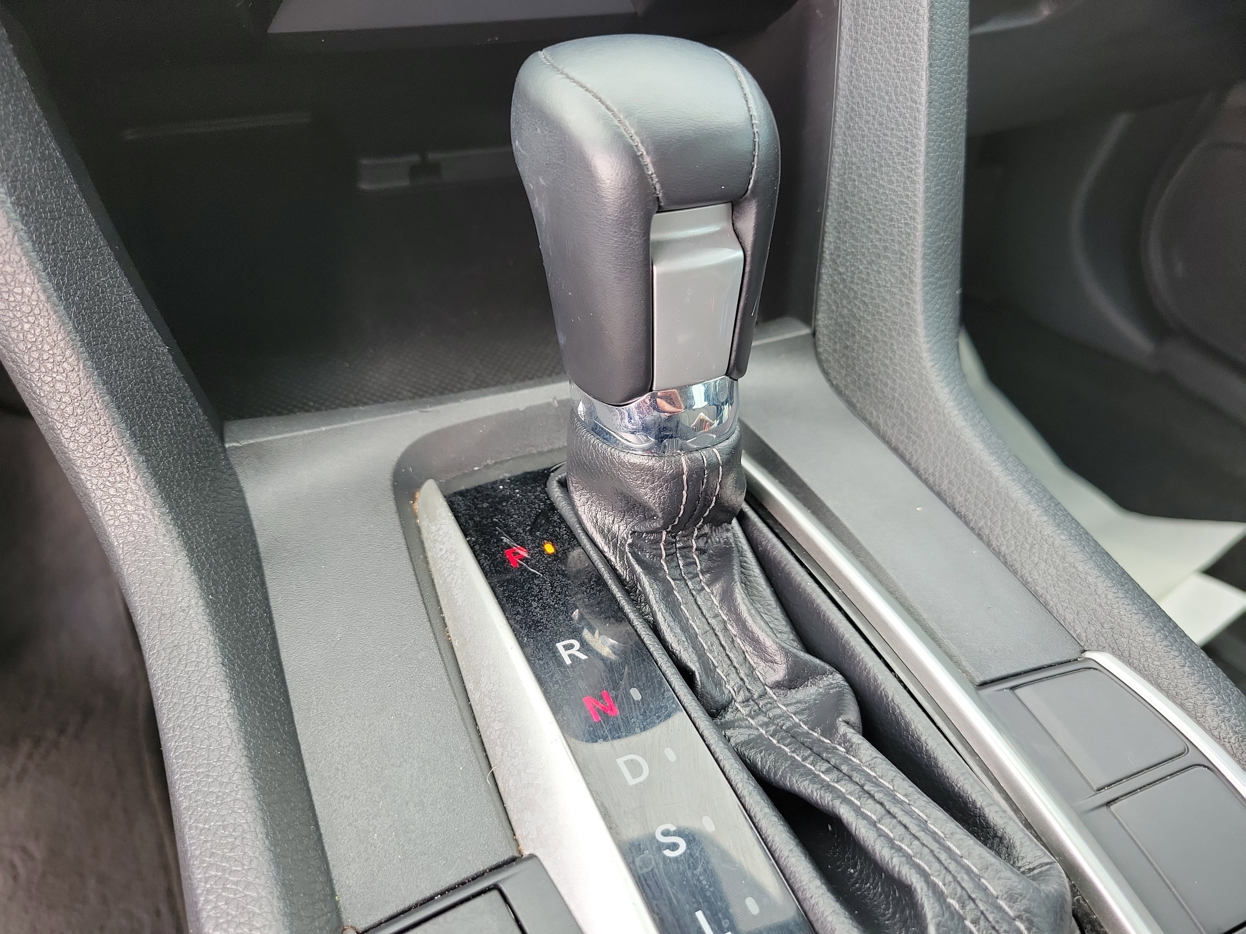 Used 2019 Honda Civic EX image 26