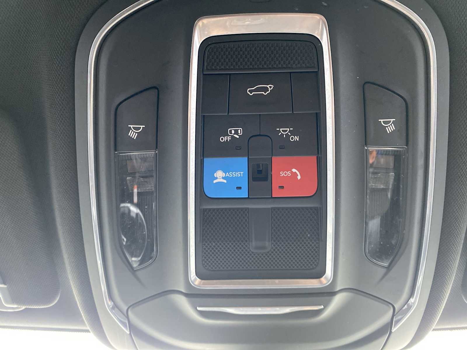 Used 2021 Jeep Grand Cherokee L Laredo image 22