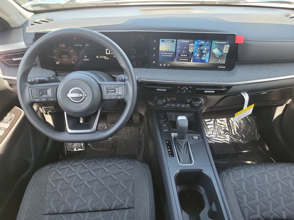 New 2026 Nissan Kicks SV w/ SV Premium Package image 4