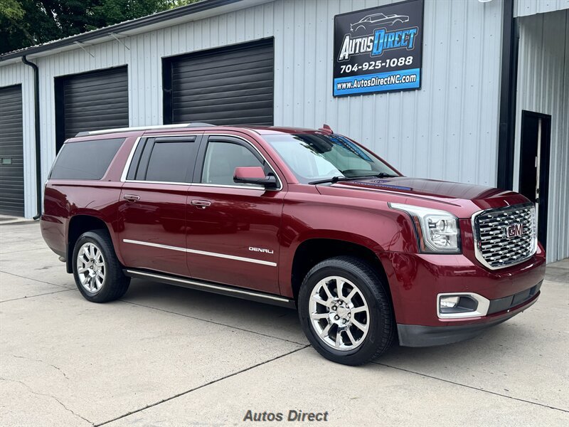 Used 2019 GMC Yukon XL Denali w/ Denali Ultimate Package AWD/4WD image 13