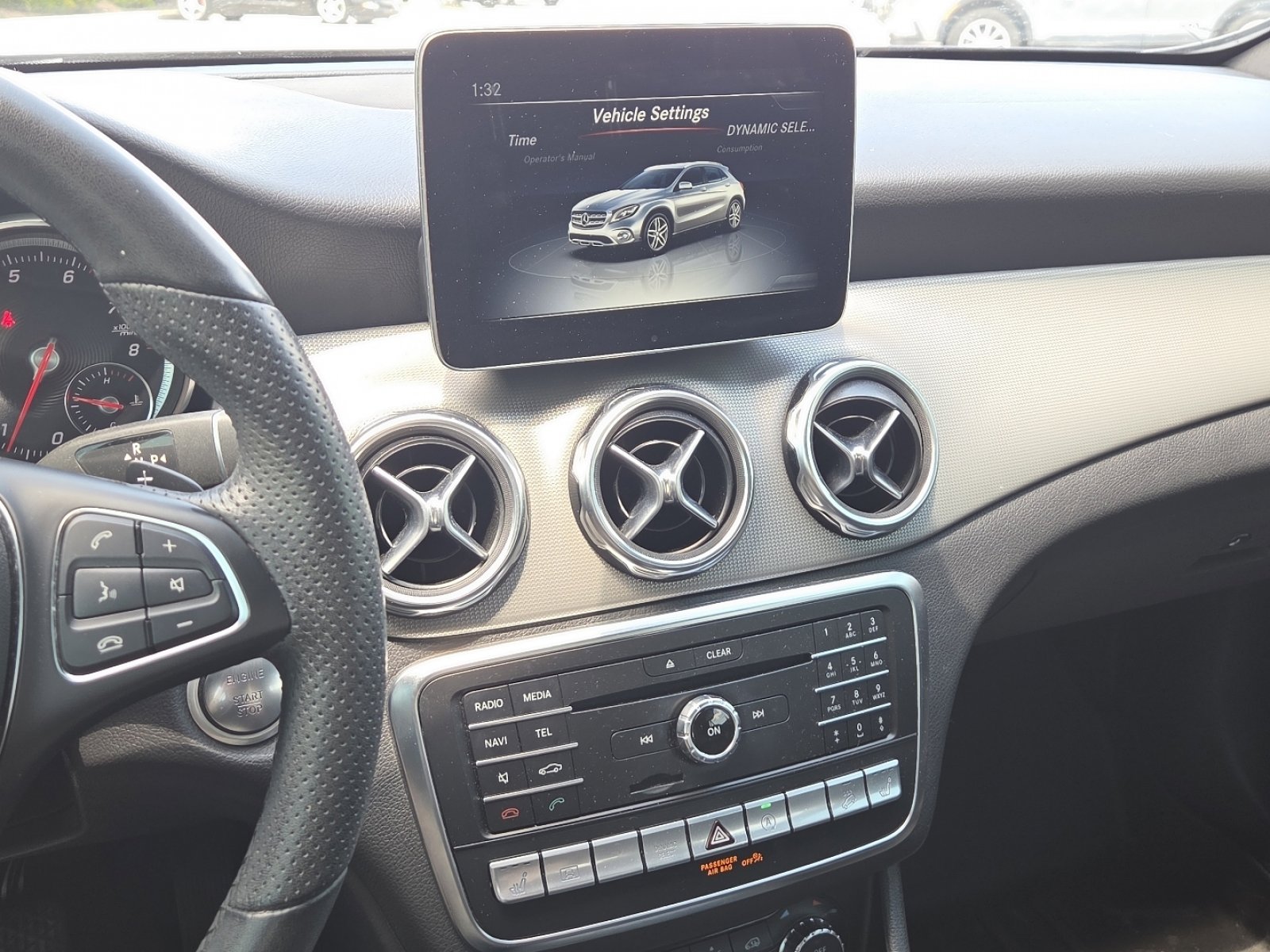 Used 2020 Mercedes-Benz GLA 250 4MATIC image 26