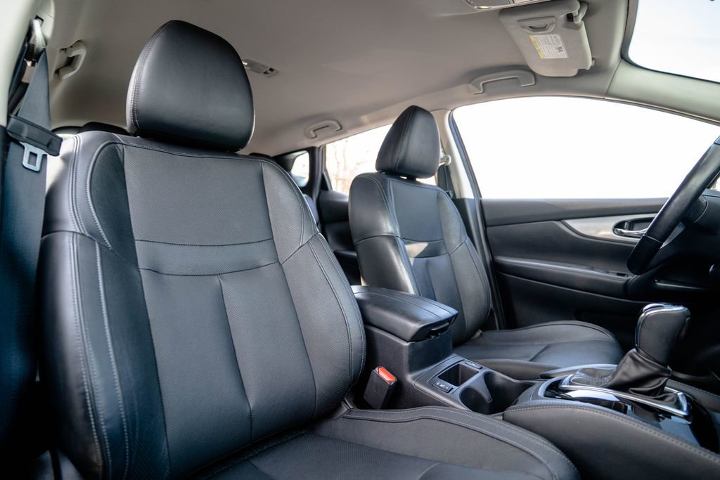 Used 2020 Nissan Rogue Sport SL image 18