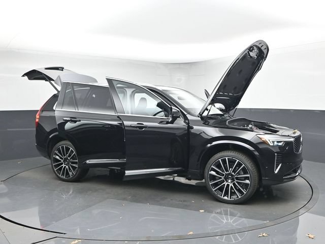 New 2026 Volvo XC90 B6 Plus w/ Protection Package Premier AWD/4WD image 54