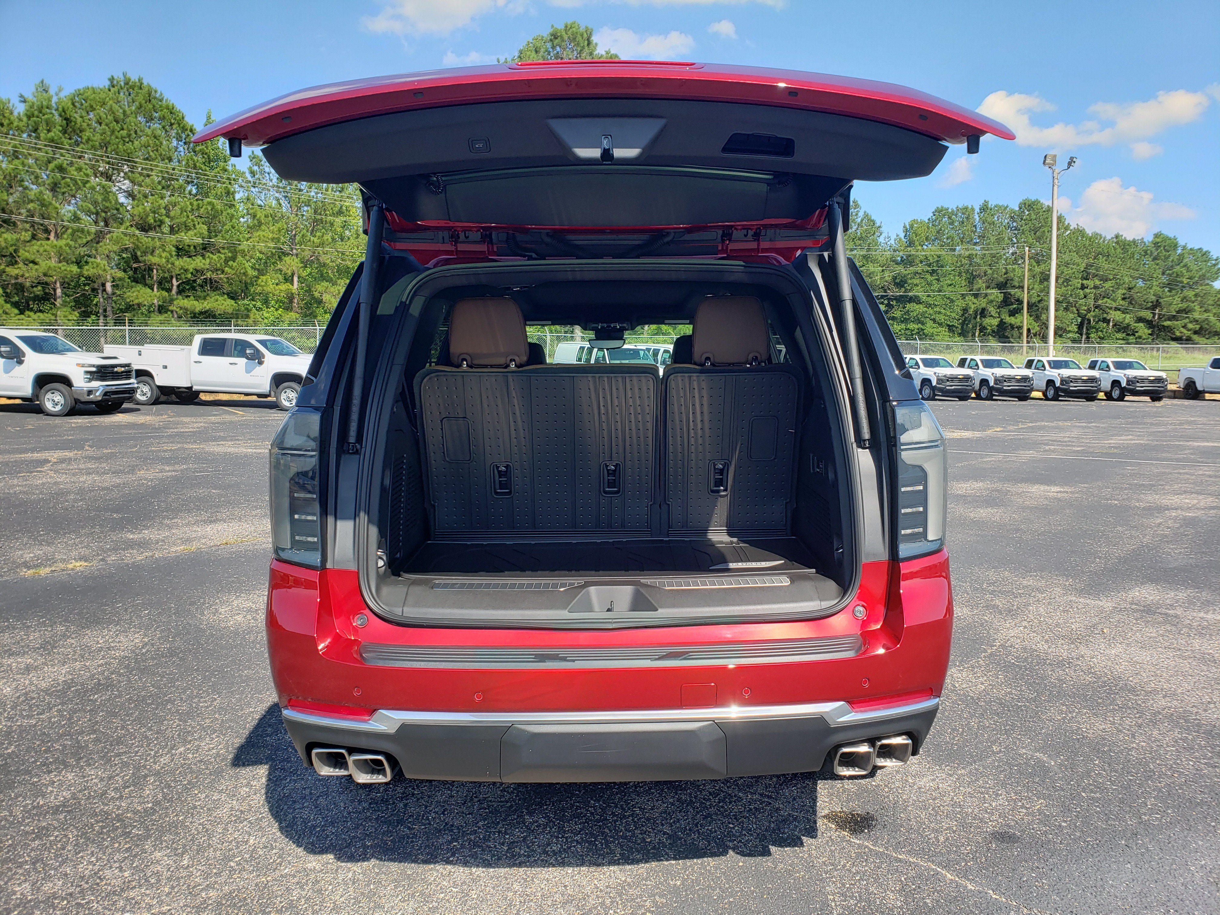 New 2026 Chevrolet Tahoe High Country w/ Sun And Tow Package RWD image 9