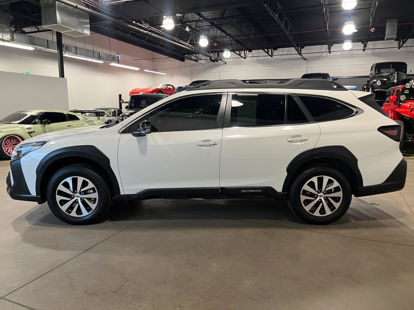 Used 2024 Subaru Outback Premium AWD/4WD image 6