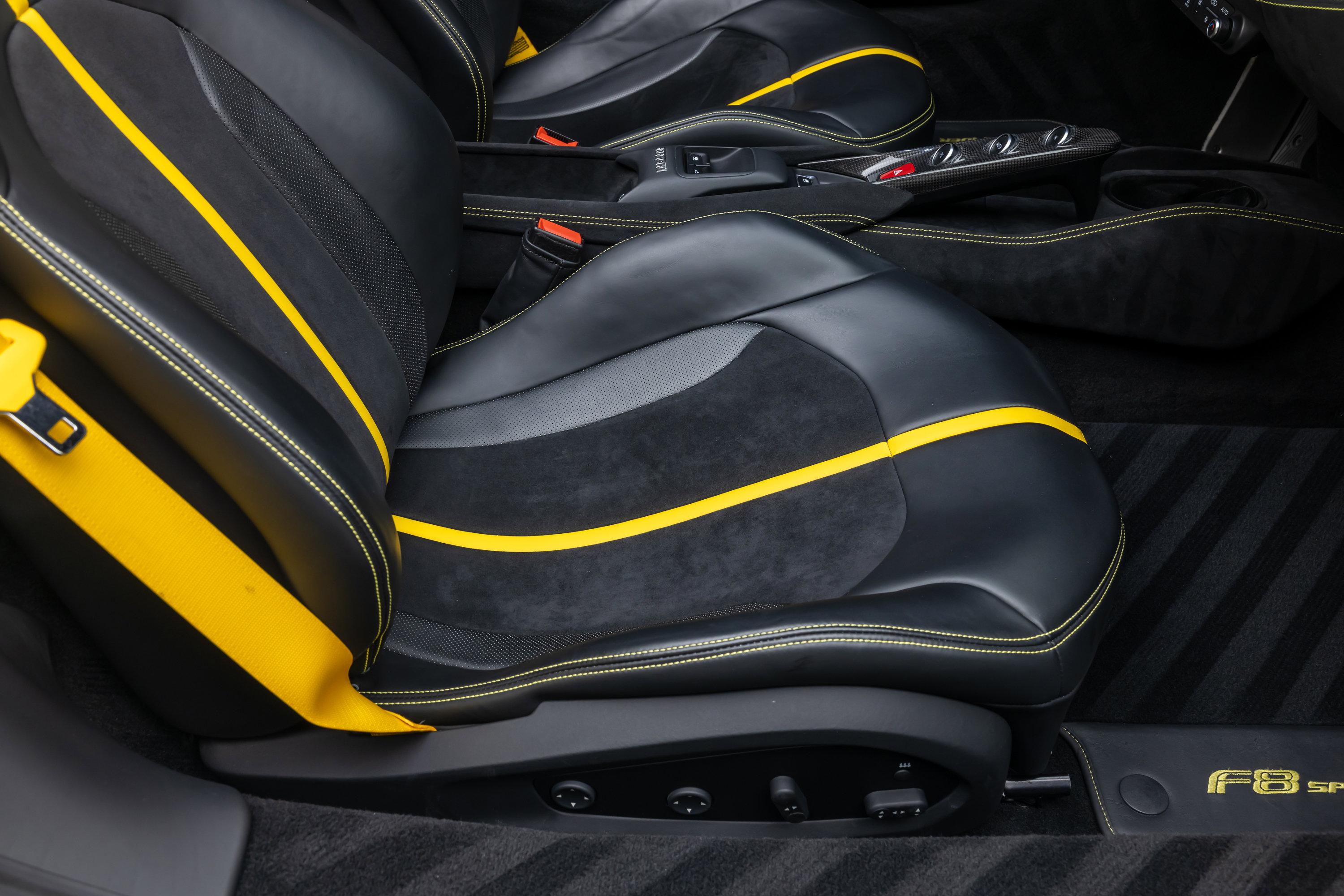 Certified 2023 Ferrari F8 Tributo RWD image 46