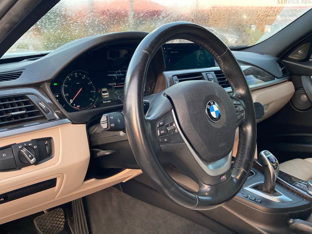 Used 2018 BMW 340i Sedan w/ Executive Package image 9
