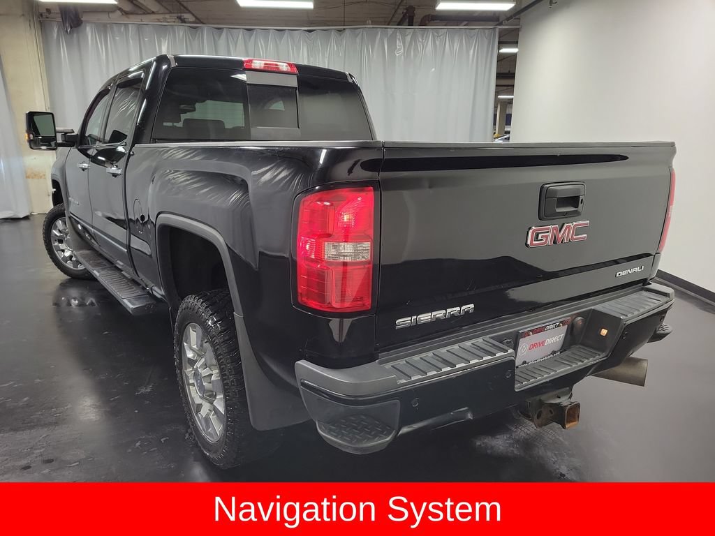 Used 2019 GMC Sierra 2500 Denali w/ Duramax Plus Package AWD/4WD image 7