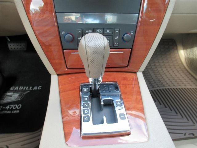 Used 2006 Cadillac STS w/ Preferred Equipment Group RWD image 24