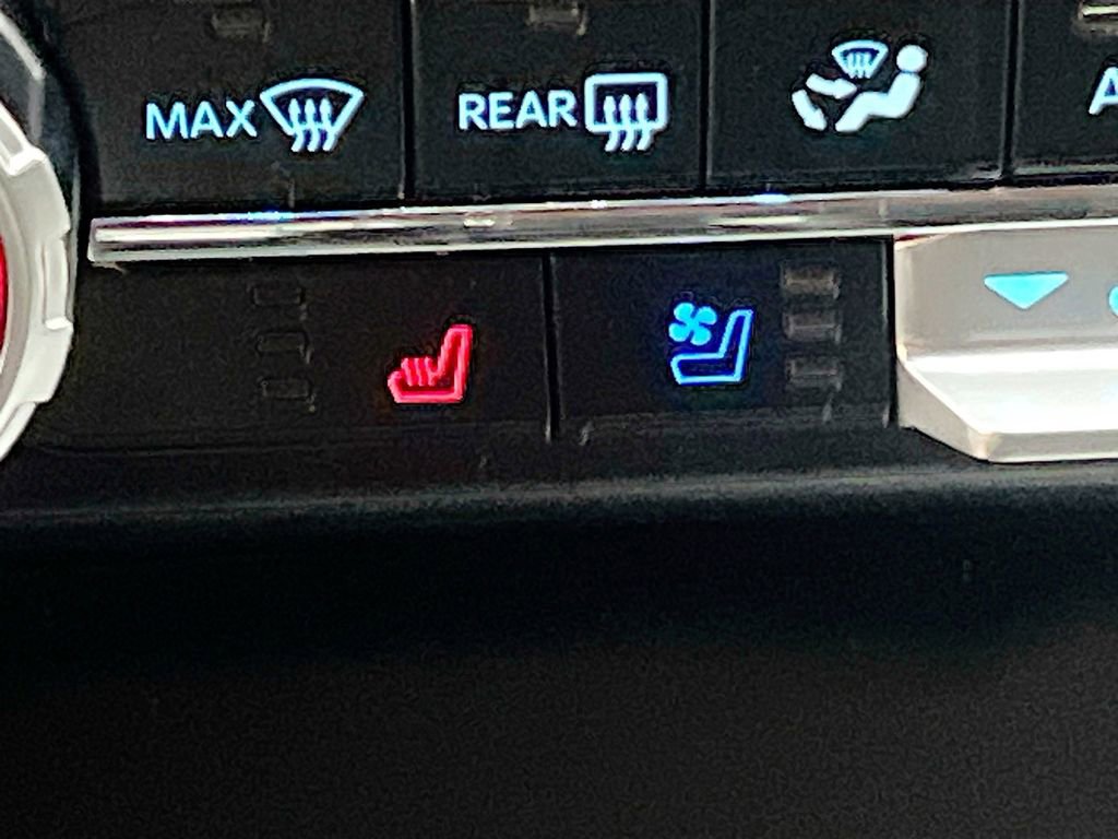 Used 2023 Ford F150 Lariat image 21