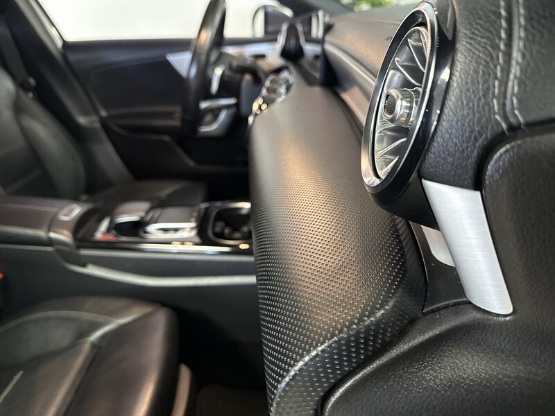 Used 2019 Mercedes-Benz A 220 w/ AMG Line image 21