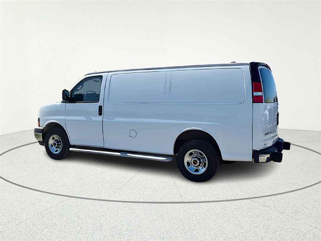 Used 2021 GMC Savana 2500 w/ Driver Convenience Package image 4