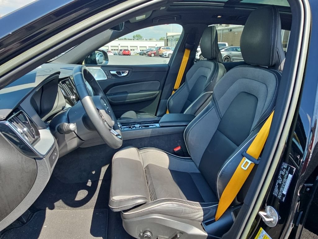 Used 2023 Volvo XC60 T8 Polestar AWD/4WD image 3