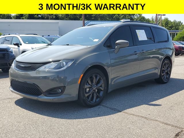 Certified 2020 Chrysler Pacifica Touring-L w/ S Appearance Package FWD image 3
