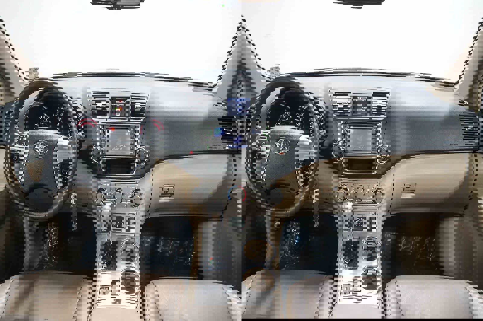 Used 2013 Toyota Highlander SE image 12