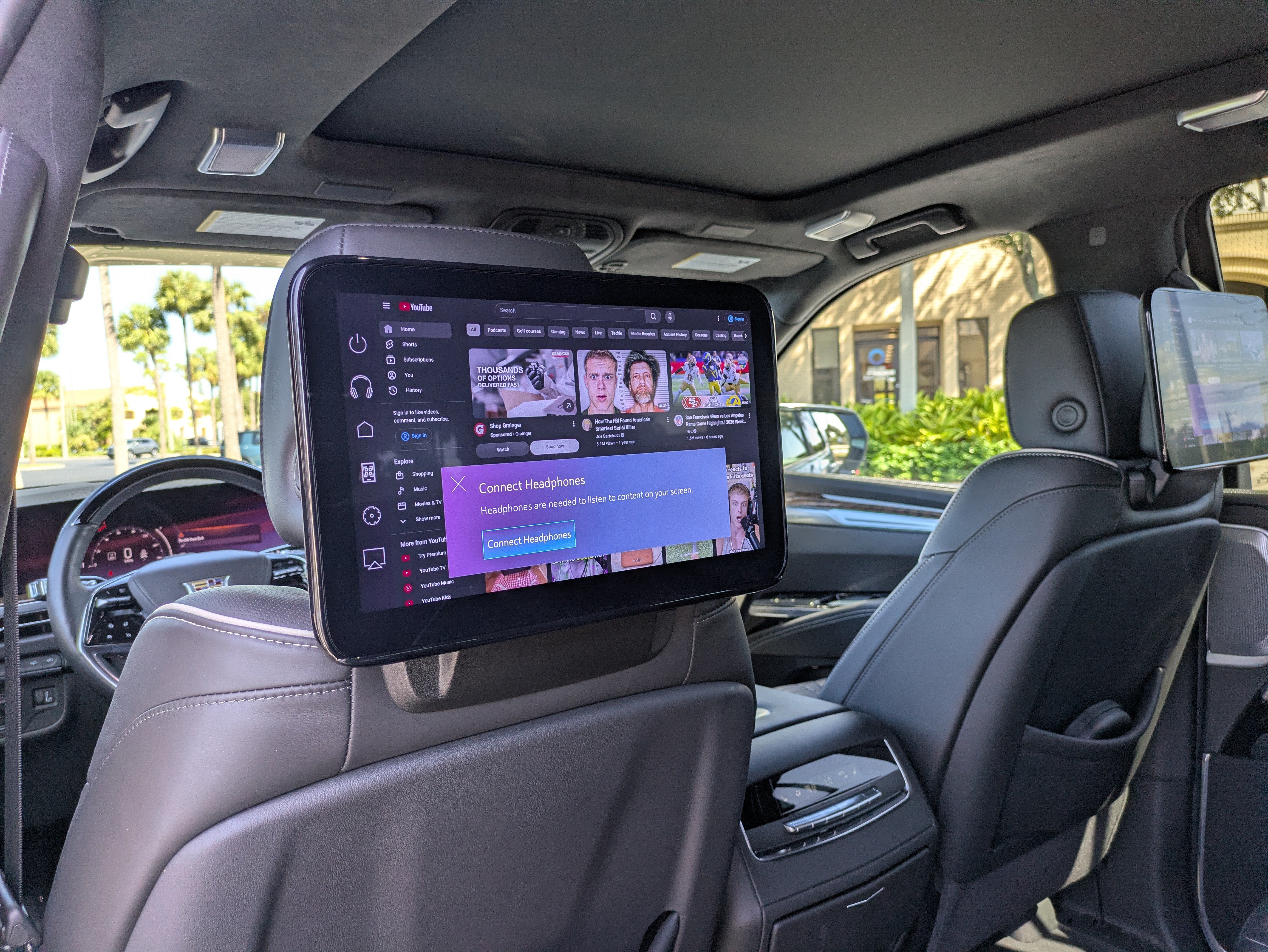 Certified 2025 Cadillac Escalade Sport Platinum w/ LPO, Floor Liner Package AWD/4WD image 13