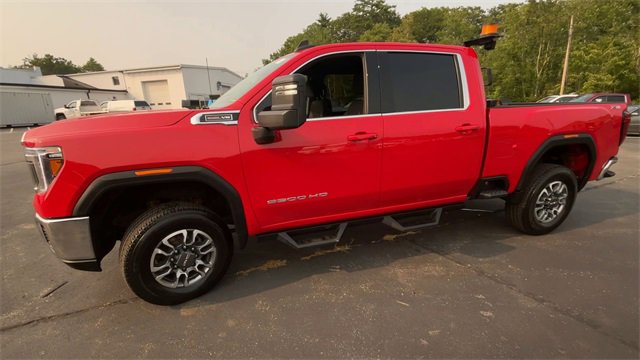 Certified 2022 GMC Sierra 3500 SLE w/ X31 Off-Road Package image 5
