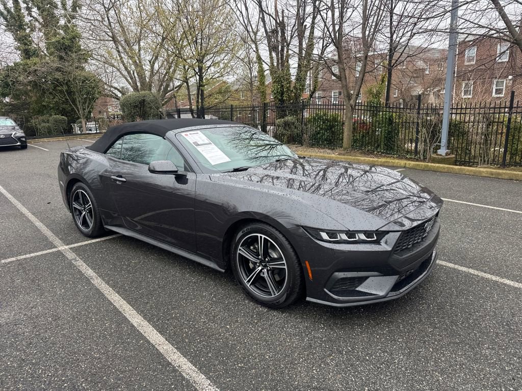 Used 2024 Ford Mustang Premium image 23