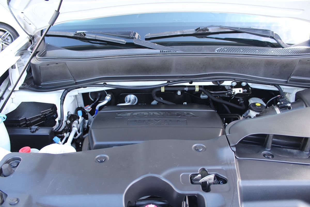Used 2015 Honda Pilot SE image 32
