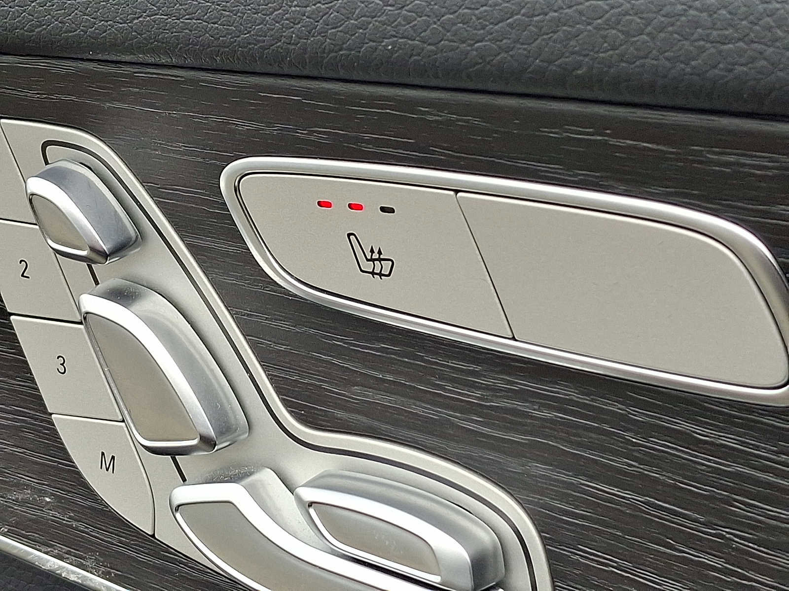 Used 2022 Mercedes-Benz GLC 300 4MATIC image 26