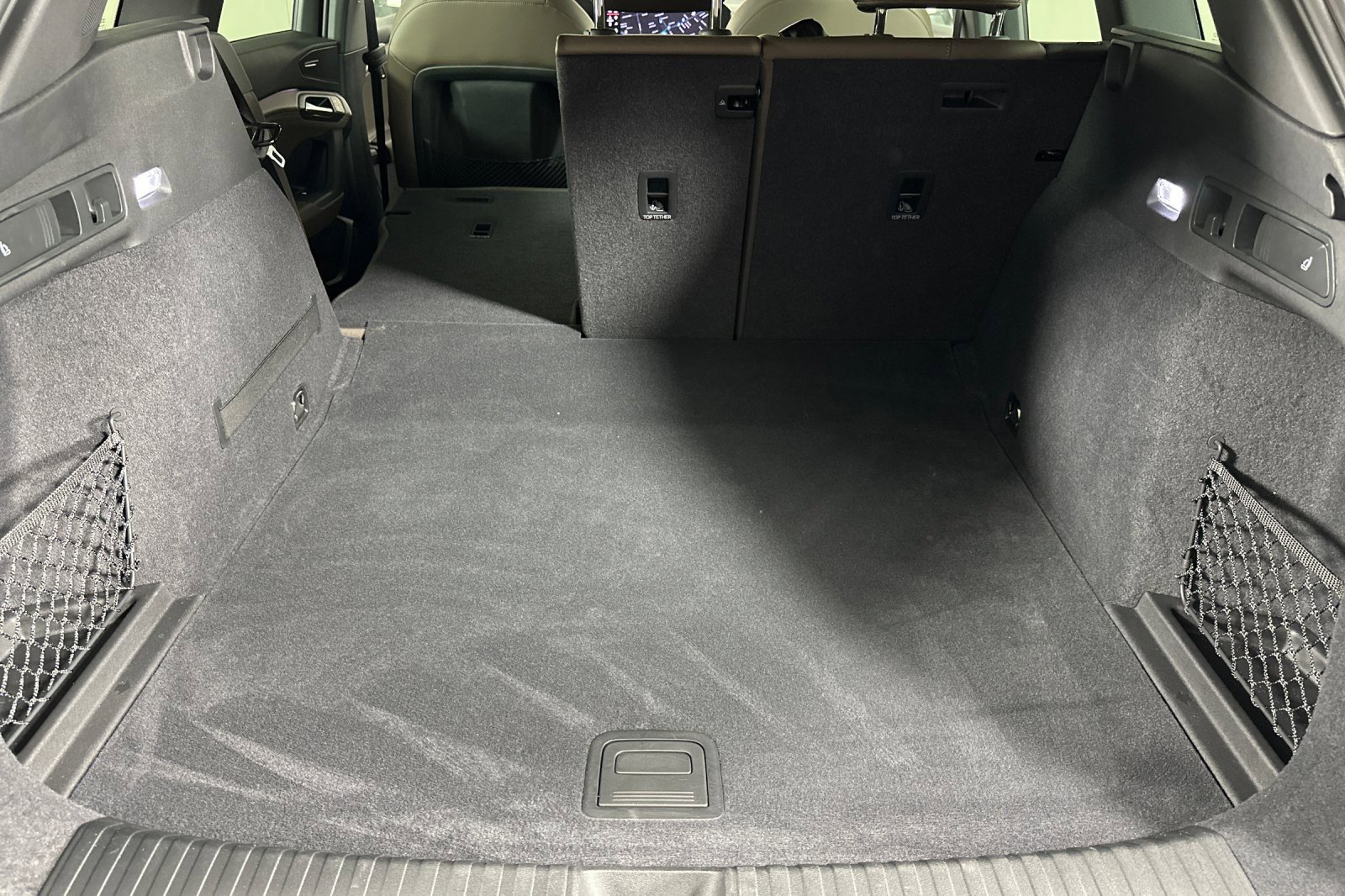 Used 2025 Audi Q6 e-tron Premium w/ Convenience Package image 14