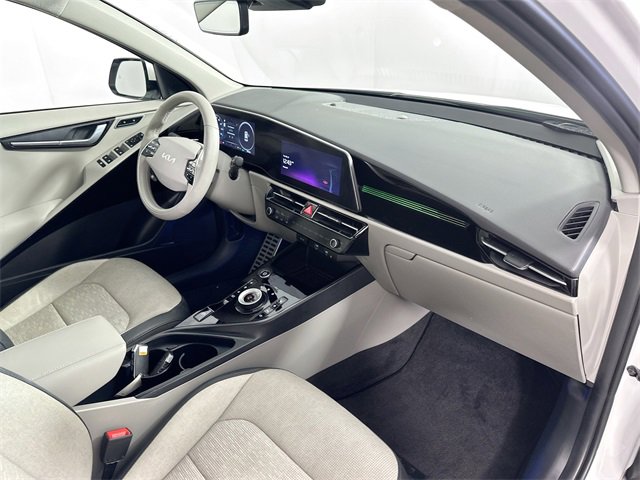 Used 2023 Kia Niro Wave w/ Wave Preserve Package image 29