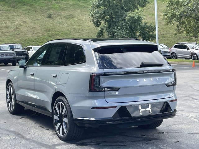 New 2026 Volvo EX90 Ultra AWD/4WD image 9