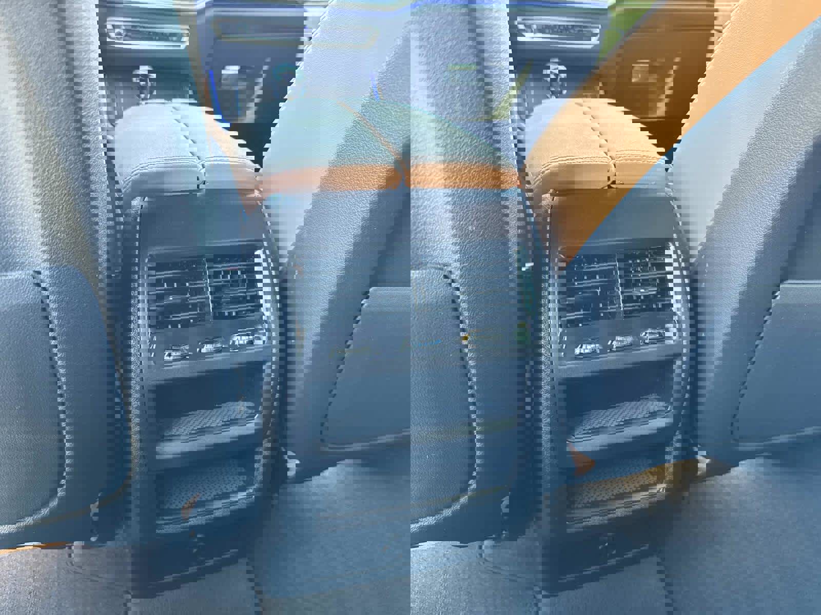 Used 2023 BMW X5 sDrive40i w/ Parking Assistance Package image 17