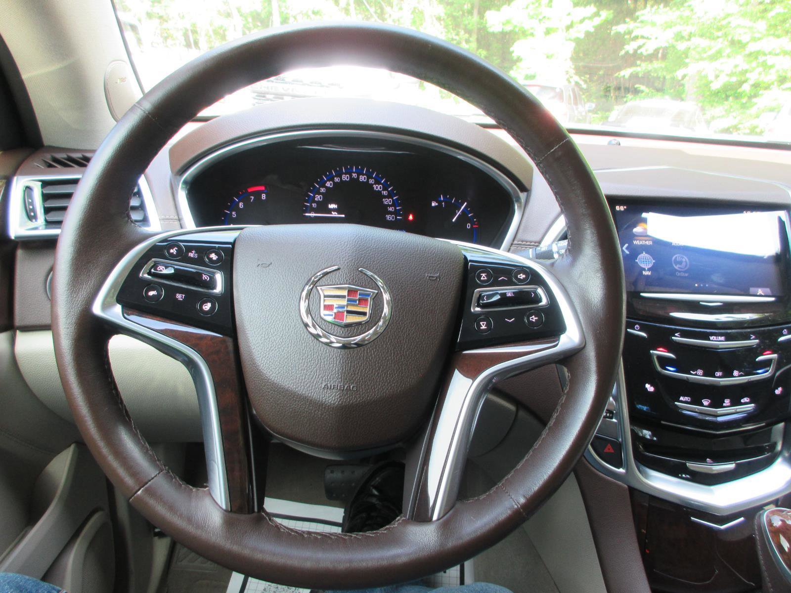 Used 2016 Cadillac SRX Luxury w/ Driver Awareness Package FWD image 12