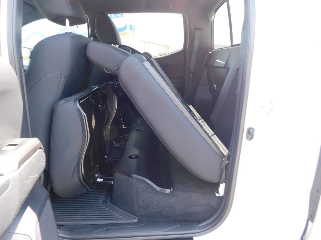 Used 2023 Toyota Tacoma TRD Sport AWD/4WD image 25