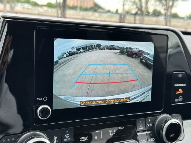 Certified 2024 Toyota Highlander XLE AWD/4WD image 18