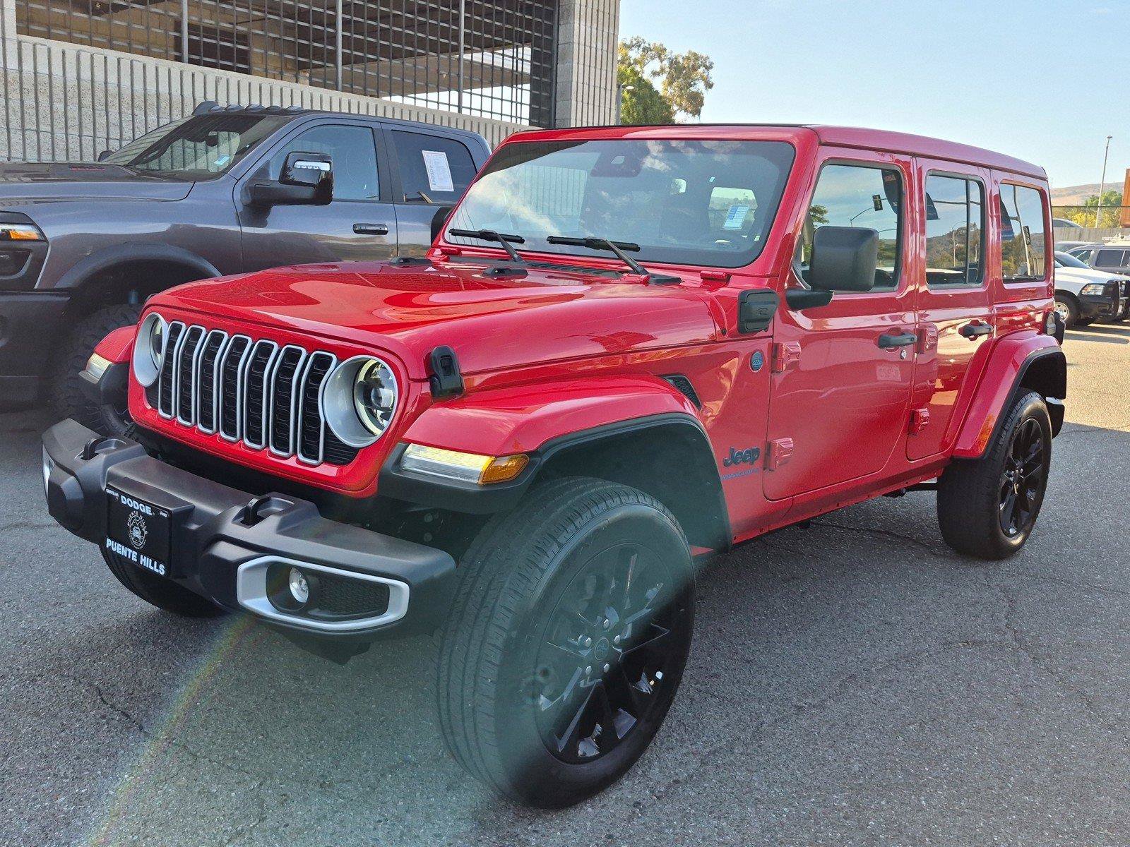 Certified 2025 Jeep Wrangler Unlimited Sahara w/ Safety Group AWD/4WD image 4