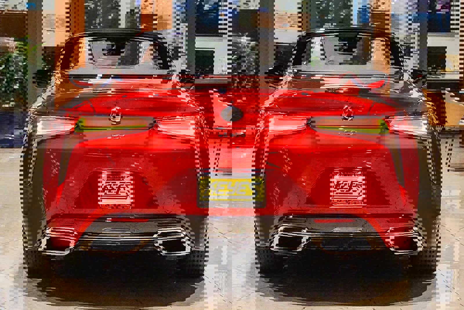 Used 2024 Lexus LC 500 Convertible image 3