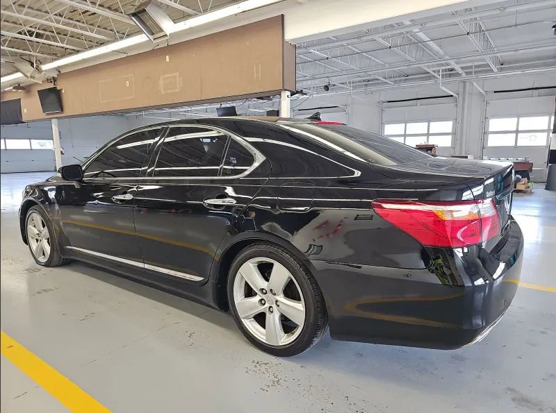Used 2012 Lexus LS 460 w/ Luxury Value Edition RWD image 4