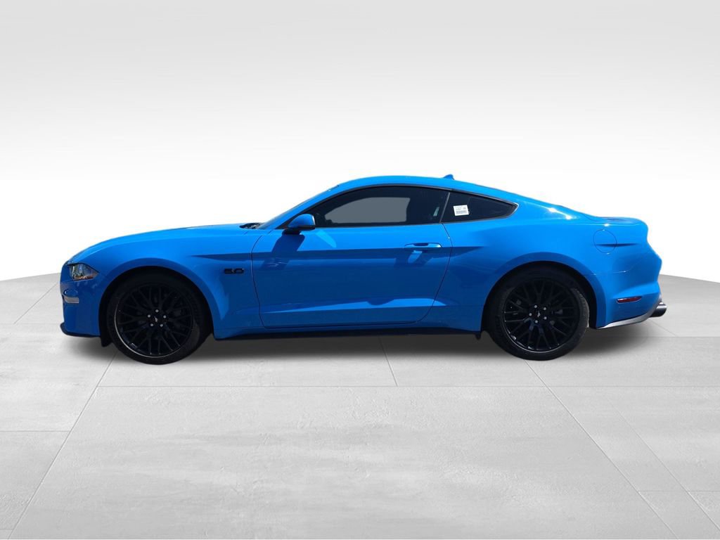 Used 2022 Ford Mustang GT Premium w/ Equipment Group 401A RWD image 5