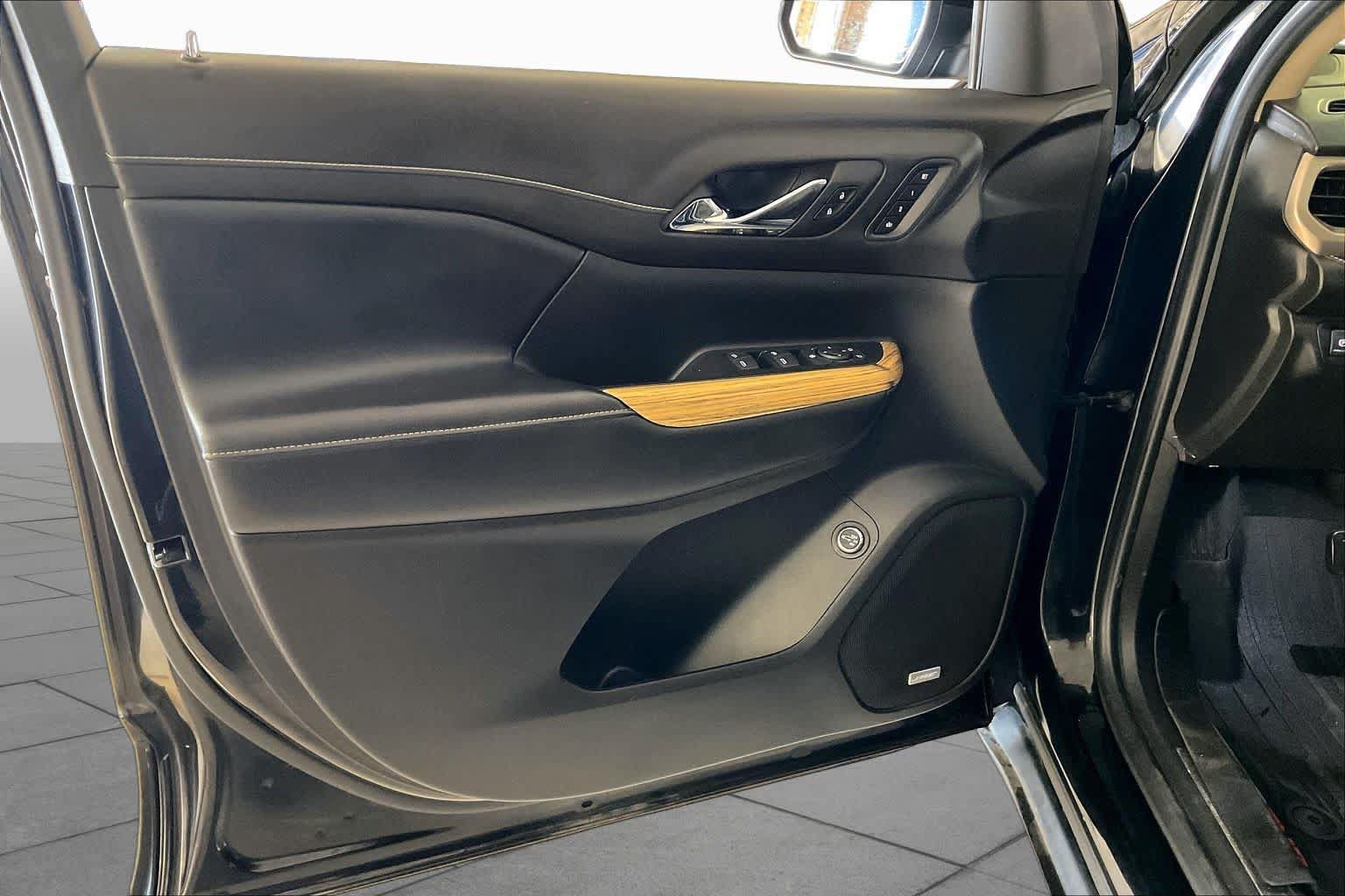 Used 2019 GMC Acadia Denali FWD image 19