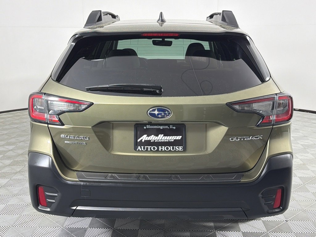 Used 2020 Subaru Outback Premium image 4