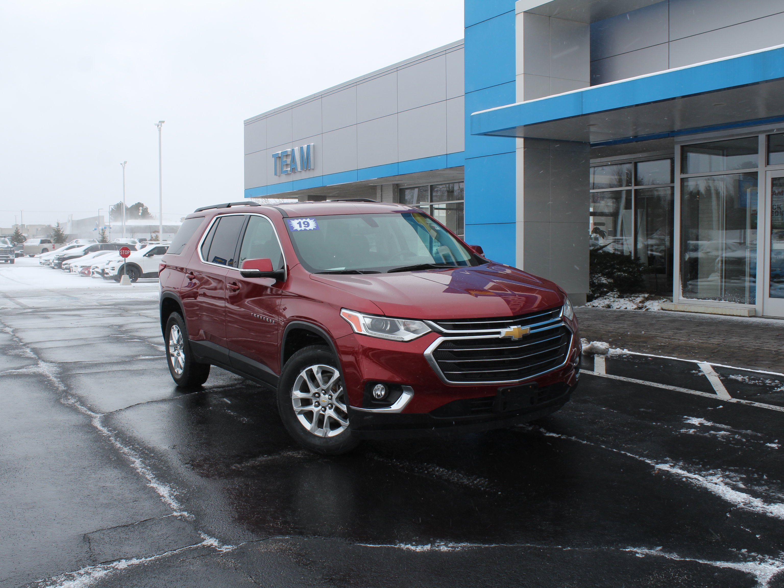 Used 2019 Chevrolet Traverse LT w/ LPO, Floor Liner Package image 2