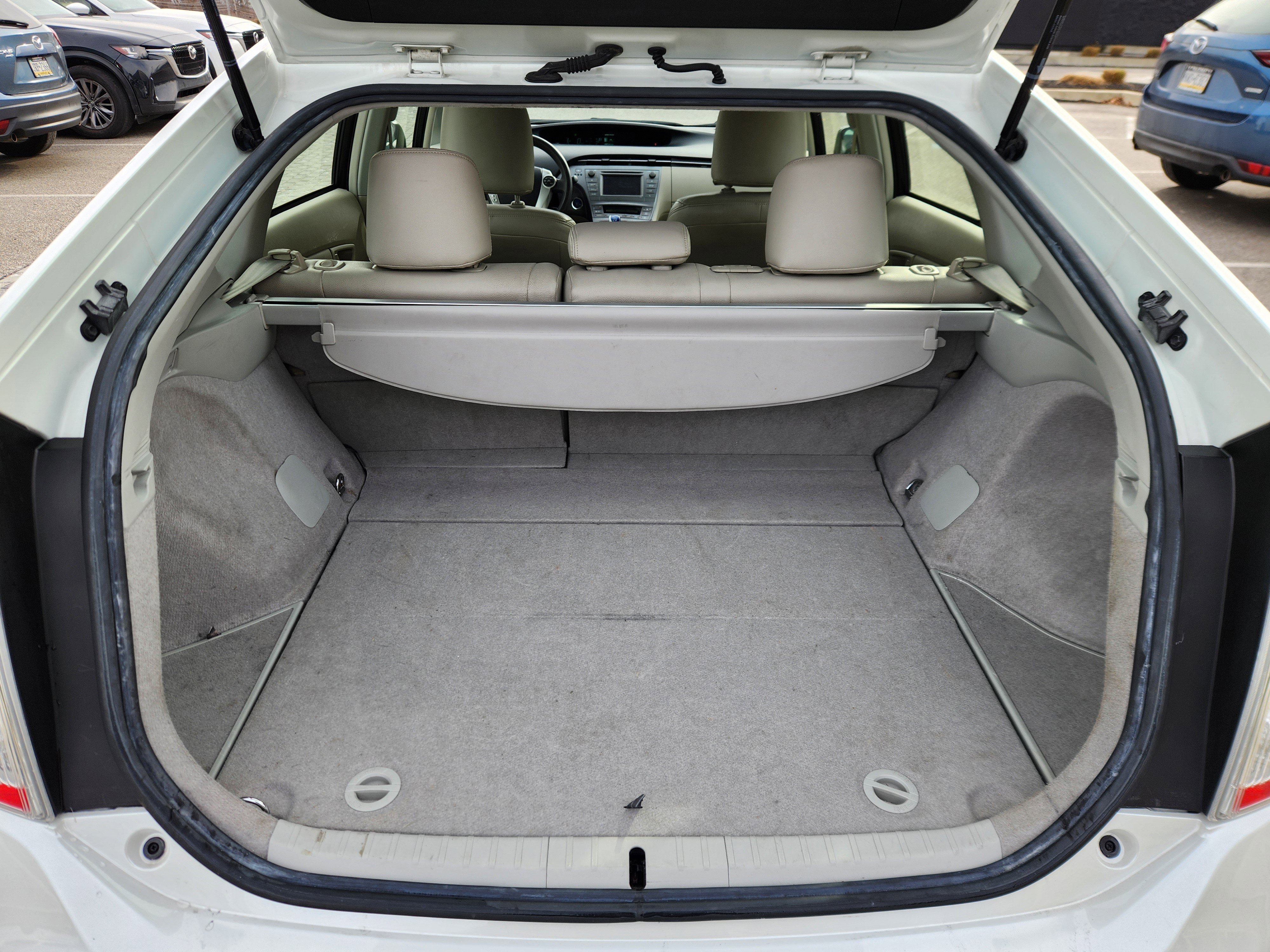 Used 2014 Toyota Prius Two image 17