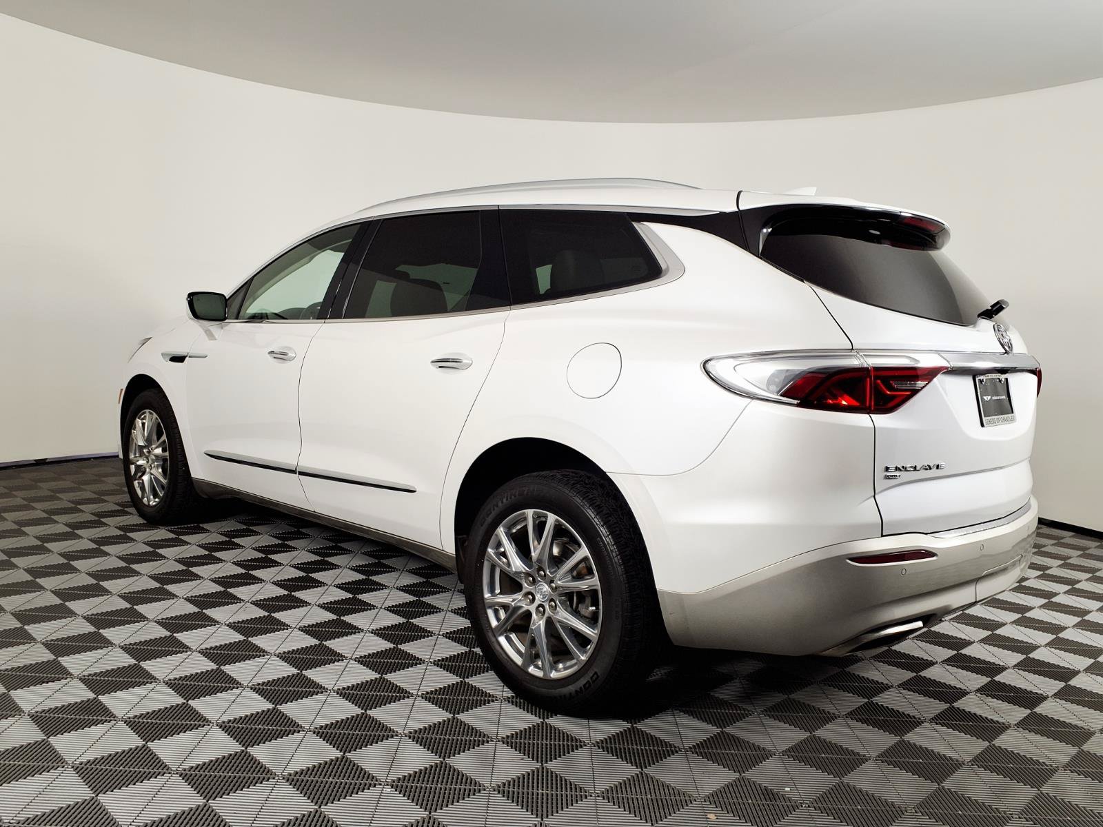 Used 2022 Buick Enclave Essence w/ Experience Buick Package AWD/4WD image 6