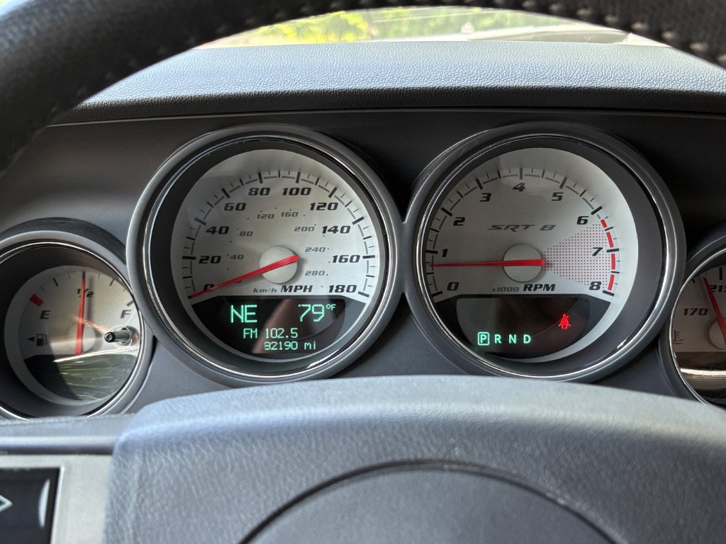Used 2010 Dodge Challenger SRT8 RWD image 15