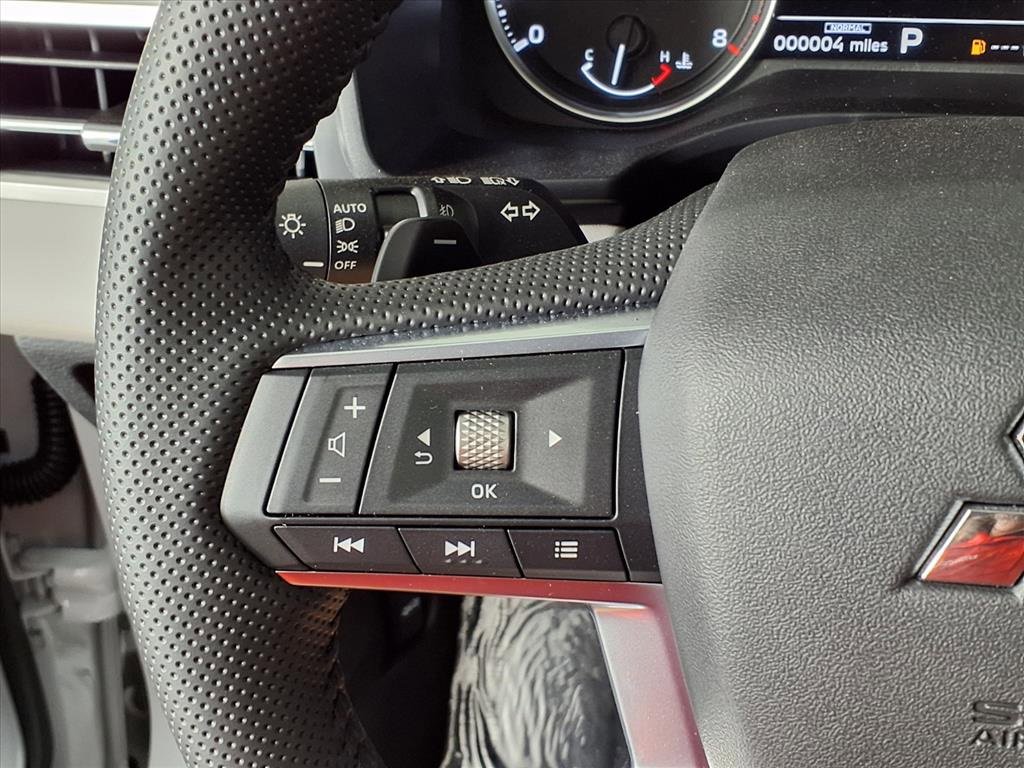 New 2025 Mitsubishi Outlander SE image 25