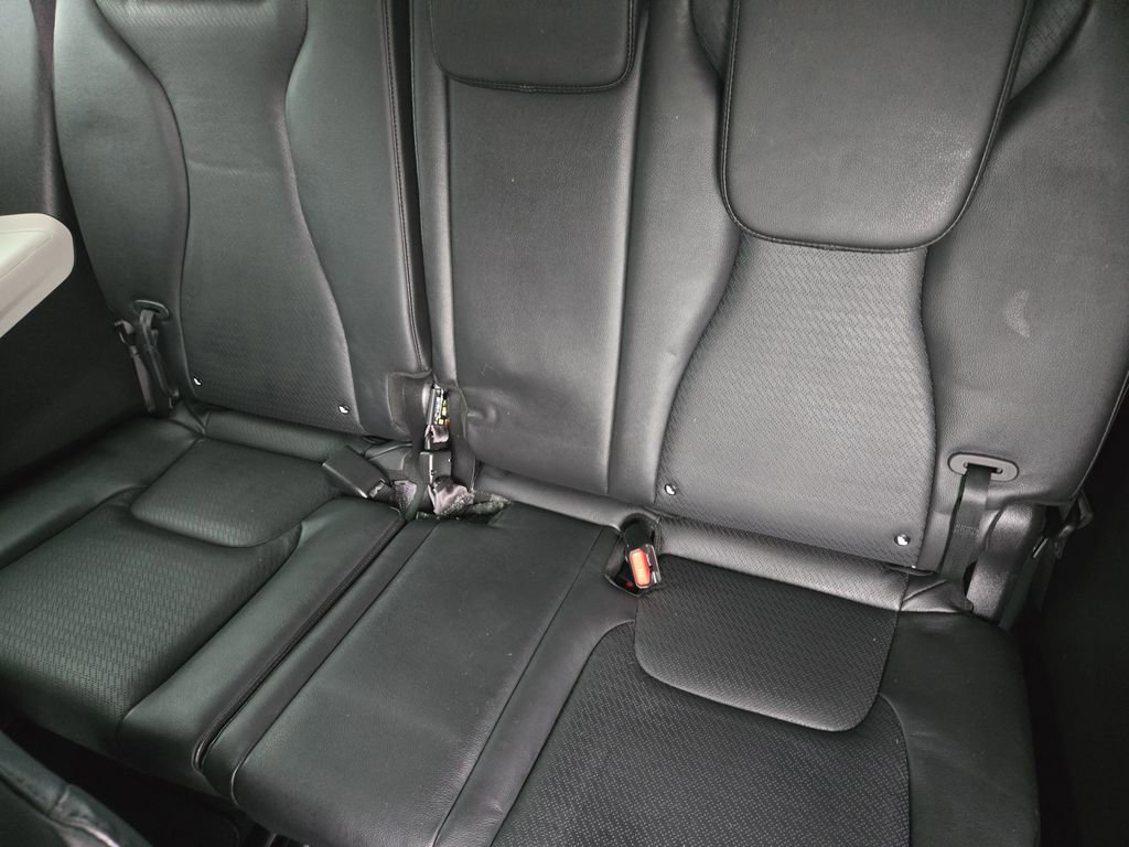 Used 2024 Kia Carnival SX Prestige image 31