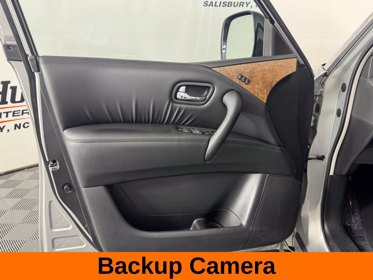 Used 2024 Nissan Armada SL w/ Captain's Chairs Package AWD/4WD image 11